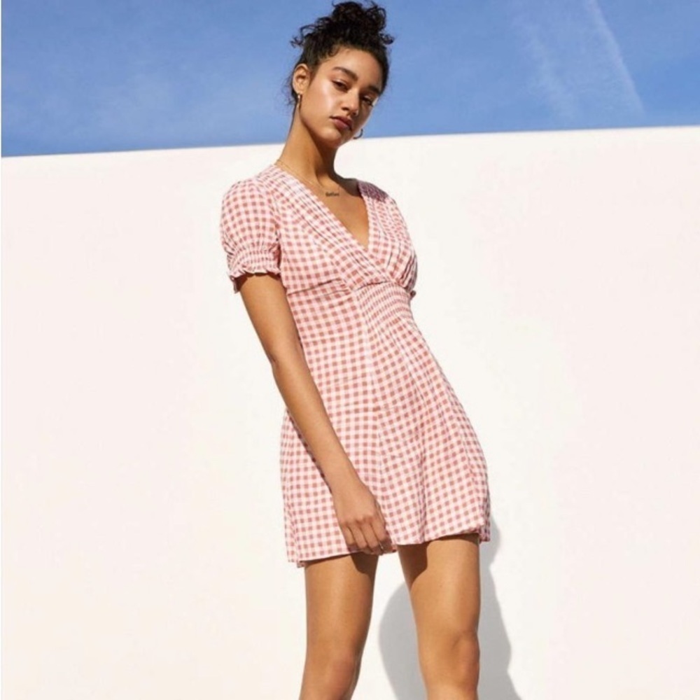 Urban Outfitters Red Plaid Smocked Mini Dress S Vacation Grunge Smocked 90’s Y2K